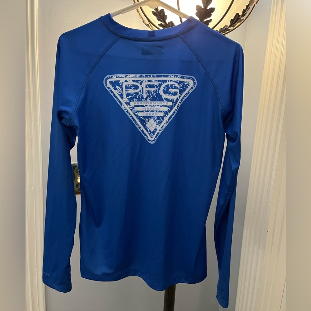Men’s blue Columbia PFG Sportswear size small long sleeve top